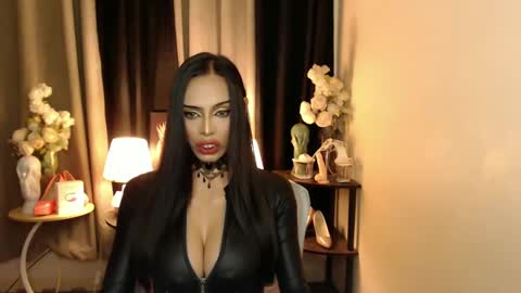 Snapshot of mikeyalawi03 chatting on 17, 2, 2025 Mistress MikeyAlawi online show from 17, 2, 2025
