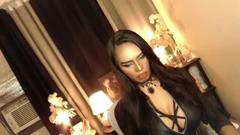 Snapshot of mikeyalawi03 chatting on 8, 3, 2025 Mistress MikeyAlawi online show from 8, 3, 2025