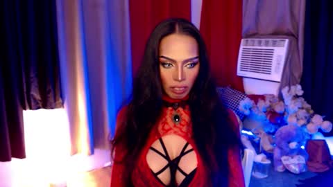 Snapshot of mikeyalawi03 chatting on 4, 12, 2025 Mistress MikeyAlawi online show from 4, 12, 2025