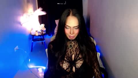 Snapshot of mikeyalawi03 chatting on 3, 3, 2026 Mistress MikeyAlawi online show from 3, 3, 2026