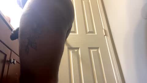 Snapshot of mikeyblunt chatting on 7, 1, 2025 mikeyblunt online show from 7, 1, 2025