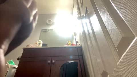 Snapshot of mikeyblunt chatting on 10, 3, 2025 mikeyblunt online show from 10, 3, 2025