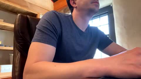 mikeydubs10 online show from 14, 4, 2026