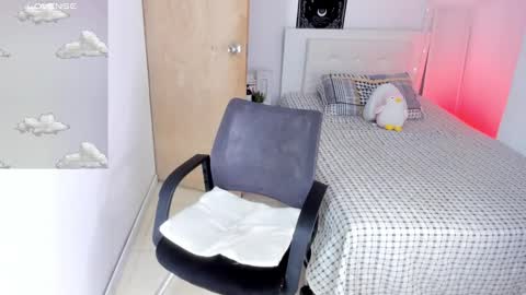 Snapshot of mikhailsweet chatting on 3, 12, 2025 mikhailsweet online show from 3, 12, 2025