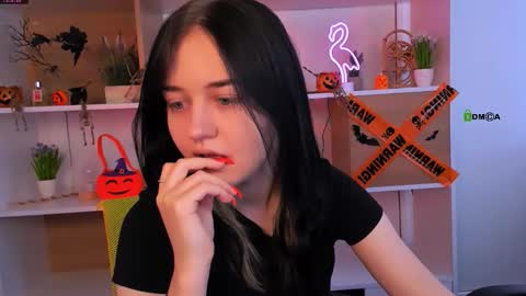 miki_ti online show from 30, 10, 2025