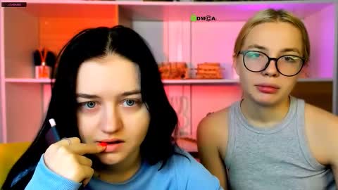 miki_ti online show from 3, 12, 2025