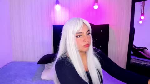   miku katsuragi  online show from 17, 11, 2025