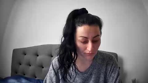 Snapshot of mikyloveu chatting on 25, 3, 2026 Mikyloveu online show from 25, 3, 2026