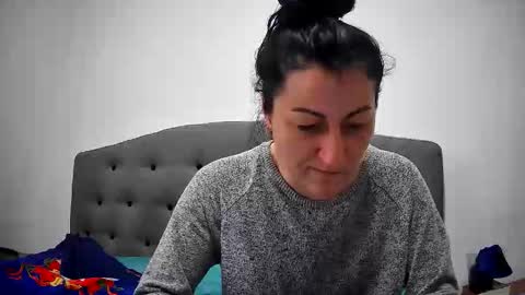 Snapshot of mikyloveu chatting on 2, 4, 2026 Mikyloveu online show from 2, 4, 2026