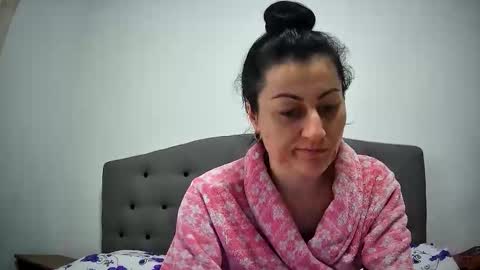 Snapshot of mikyloveu chatting on 28, 4, 2026 Mikyloveu online show from 28, 4, 2026