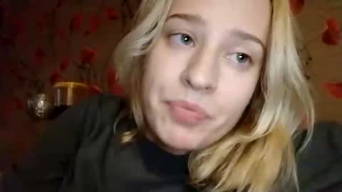 Mila 420 online show from 4, 11, 2025