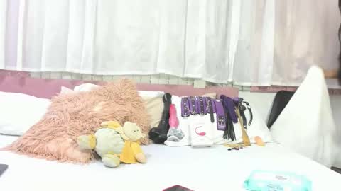mila_adamss online show from 1, 2, 2026