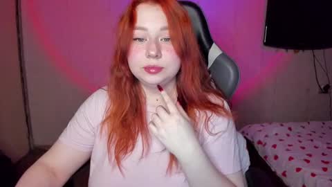 Snapshot of mila_foxxxy chatting on 9, 3, 2025 Mila shy sensual person online show from 9, 3, 2025