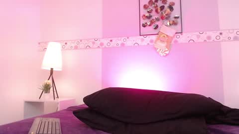 Snapshot of mila_gh1 chatting on 14, 12, 2024 Mila online show from 14, 12, 2024