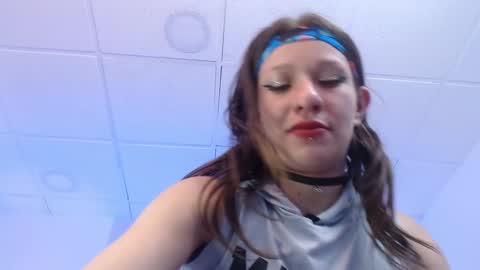 Snapshot of mila_gh1 chatting on 20, 12, 2024 Mila online show from 20, 12, 2024