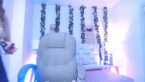 Snapshot of mila_gh1 chatting on 30, 12, 2024 Mila online show from 30, 12, 2024