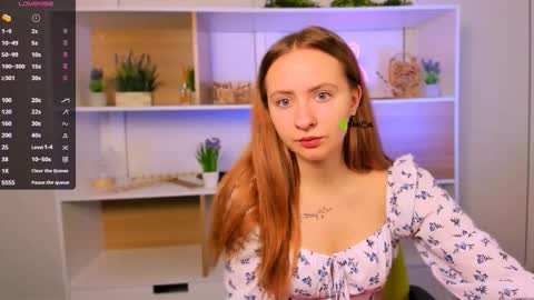 Snapshot of mila_glow chatting on 15, 9, 2025 mila_glow online show from 15, 9, 2025