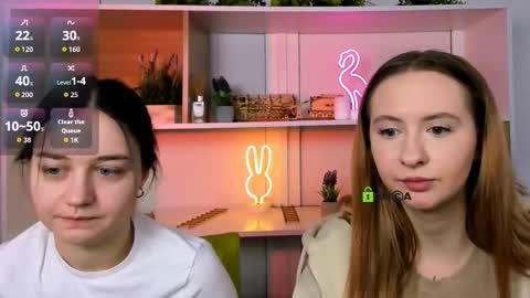 mila_glow online show from 24, 11, 2025