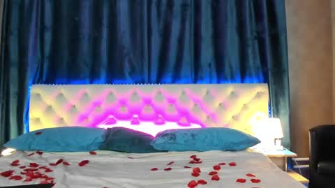 Snapshot of mila_kinor chatting on 12, 2, 2025 mila_kinor online show from 12, 2, 2025