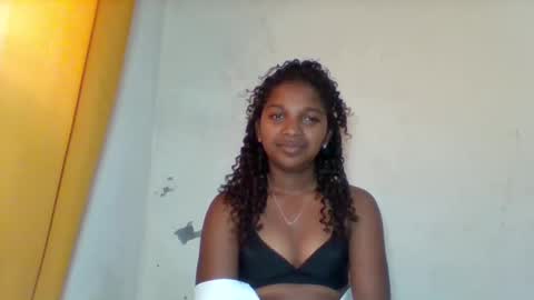 Snapshot of mila_lunah chatting on 8, 5, 2026 mila_lunah online show from 8, 5, 2026