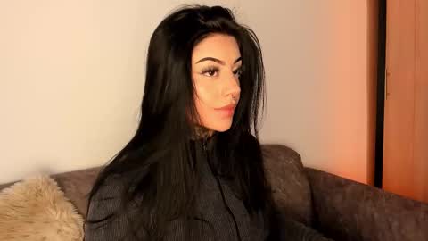 Snapshot of mila_monty__ chatting on 5, 2, 2026 online show from 5, 2, 2026