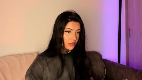 Snapshot of mila_monty__ chatting on 5, 3, 2026 online show from 5, 3, 2026