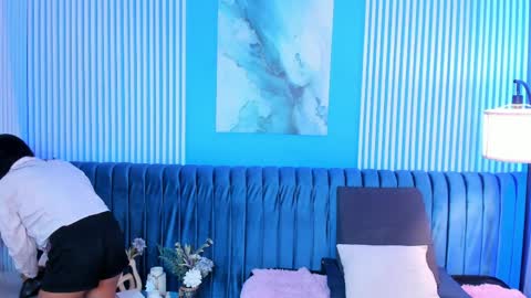 Mila and samy online show from 4, 4, 2026