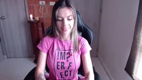 Snapshot of milacoxx8819 chatting on 30, 1, 2025 milacoxx8819 online show from 30, 1, 2025