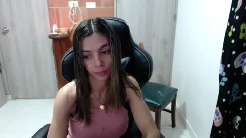 Snapshot of milacoxx8819 chatting on 31, 1, 2025 milacoxx8819 online show from 31, 1, 2025