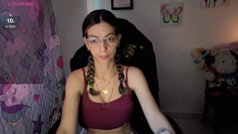 Snapshot of milacoxx8819 chatting on 9, 9, 2025 milacoxx8819 online show from 9, 9, 2025