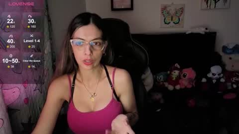 Snapshot of milacoxx8819 chatting on 26, 9, 2025 milacoxx8819 online show from 26, 9, 2025