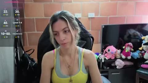 Snapshot of milacoxx8819 chatting on 7, 10, 2025 milacoxx8819 online show from 7, 10, 2025