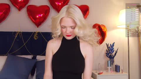 Snapshot of milademies chatting on 28, 12, 2024 Miss Cutie online show from 28, 12, 2024