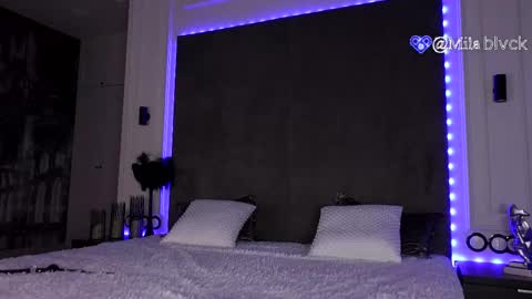 Snapshot of miladenver chatting on 23, 2, 2025 Mila online show from 23, 2, 2025