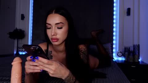 Snapshot of miladenver chatting on 10, 9, 2025 Mila online show from 10, 9, 2025