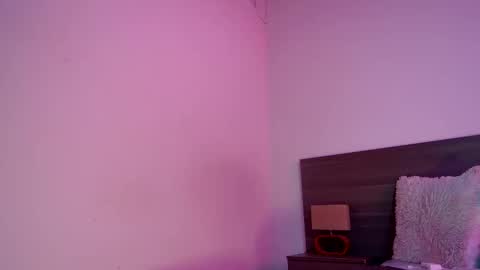 Snapshot of milahot23 chatting on 8, 11, 2025 mila online show from 8, 11, 2025