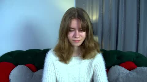 Mila online show from 8, 4, 2026