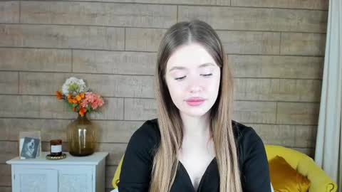 MilanaBalmain online show from 10, 2, 2025