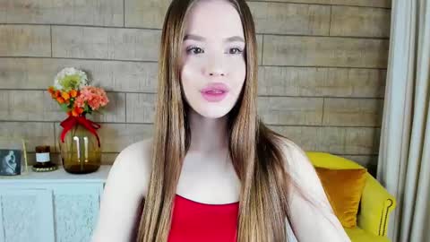 MilanaBalmain online show from 17, 2, 2025