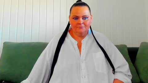 Lana online show from 19, 3, 2026