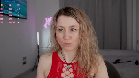 Snapshot of milanacamgirl chatting on 10, 4, 2026 Milana online show from 10, 4, 2026