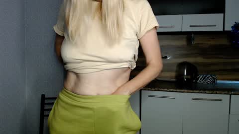 Snapshot of milanav chatting on 4, 1, 2025 Milena online show from 4, 1, 2025