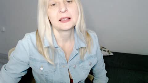 Snapshot of milanav chatting on 6, 2, 2025 Milena online show from 6, 2, 2025