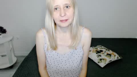 Snapshot of milanav chatting on 28, 2, 2025 Milena online show from 28, 2, 2025