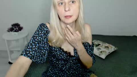 Snapshot of milanav chatting on 11, 3, 2025 Milena online show from 11, 3, 2025