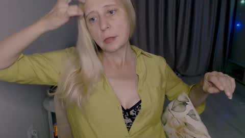 Snapshot of milanav chatting on 28, 9, 2025 Milena online show from 28, 9, 2025