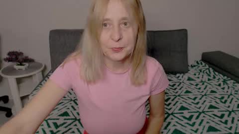 Snapshot of milanav chatting on 21, 11, 2025 Milena online show from 21, 11, 2025