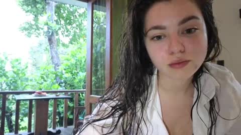 Mila online show from 28, 2, 2025