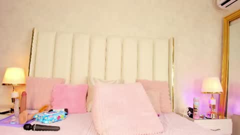 Snapshot of milanjackson chatting on 4, 7, 2026 milanjackson online show from 4, 7, 2026