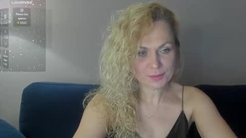 milanna_x online show from 22, 11, 2025